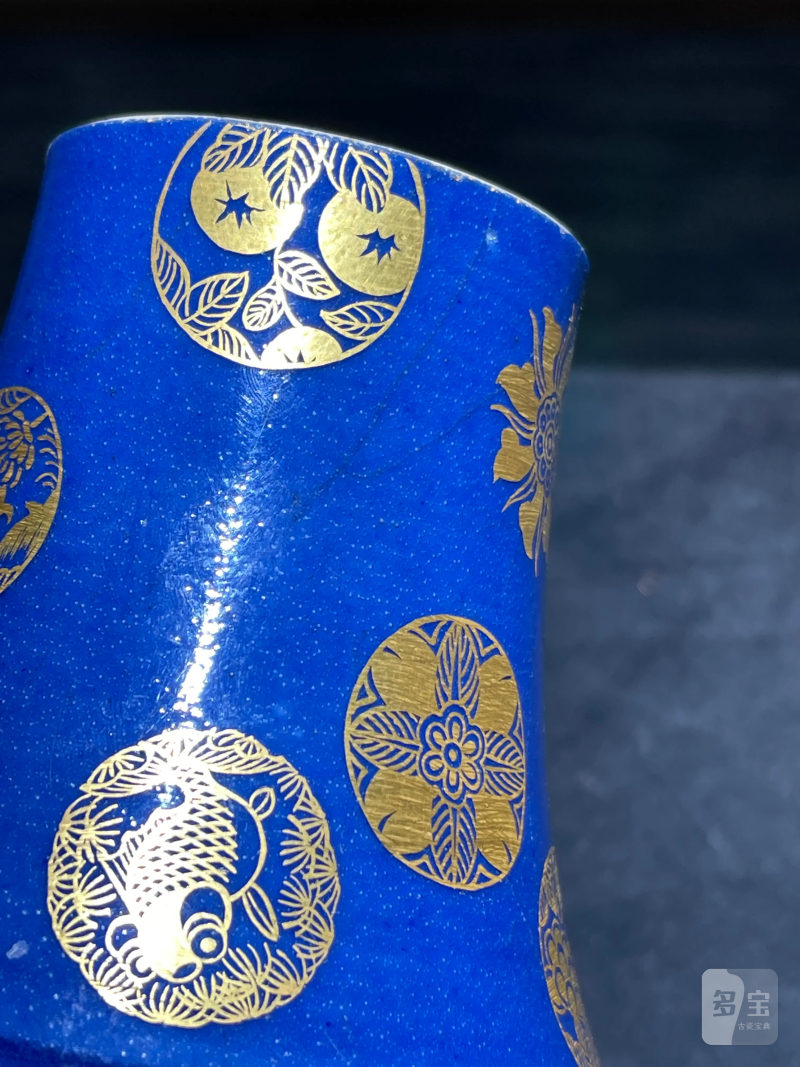 清光绪 祭蓝描金皮球花纹赏瓶 - 图14